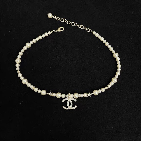 Authentic CHANEL Stylish Star & Pearl Necklace - Picture 4 of 6